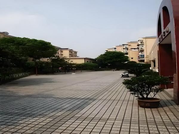 入户深圳积分政策_年终述职报告｜檀健次分享年度最过瘾舞台 选择中心提供多种房型